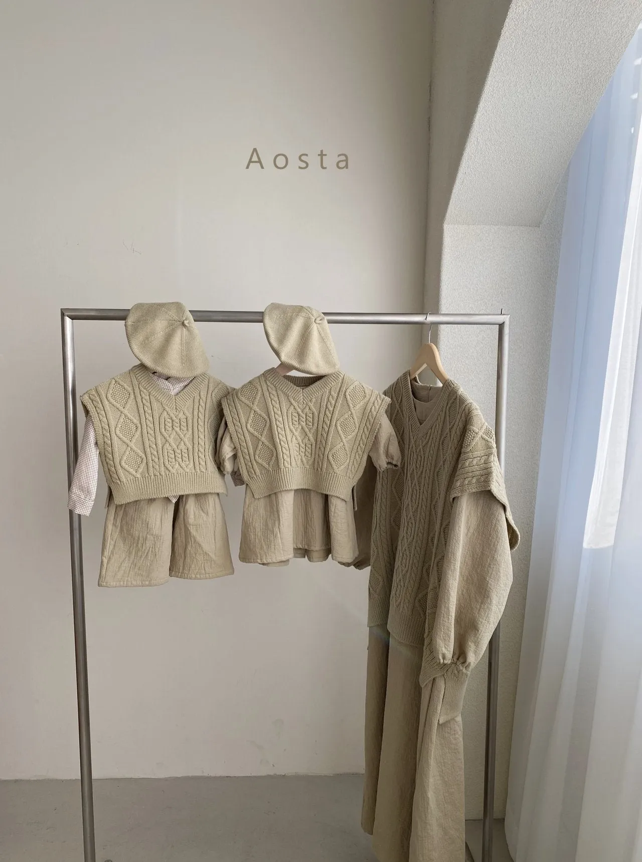 Aosta Tweed Knit Vest (3 colour options)