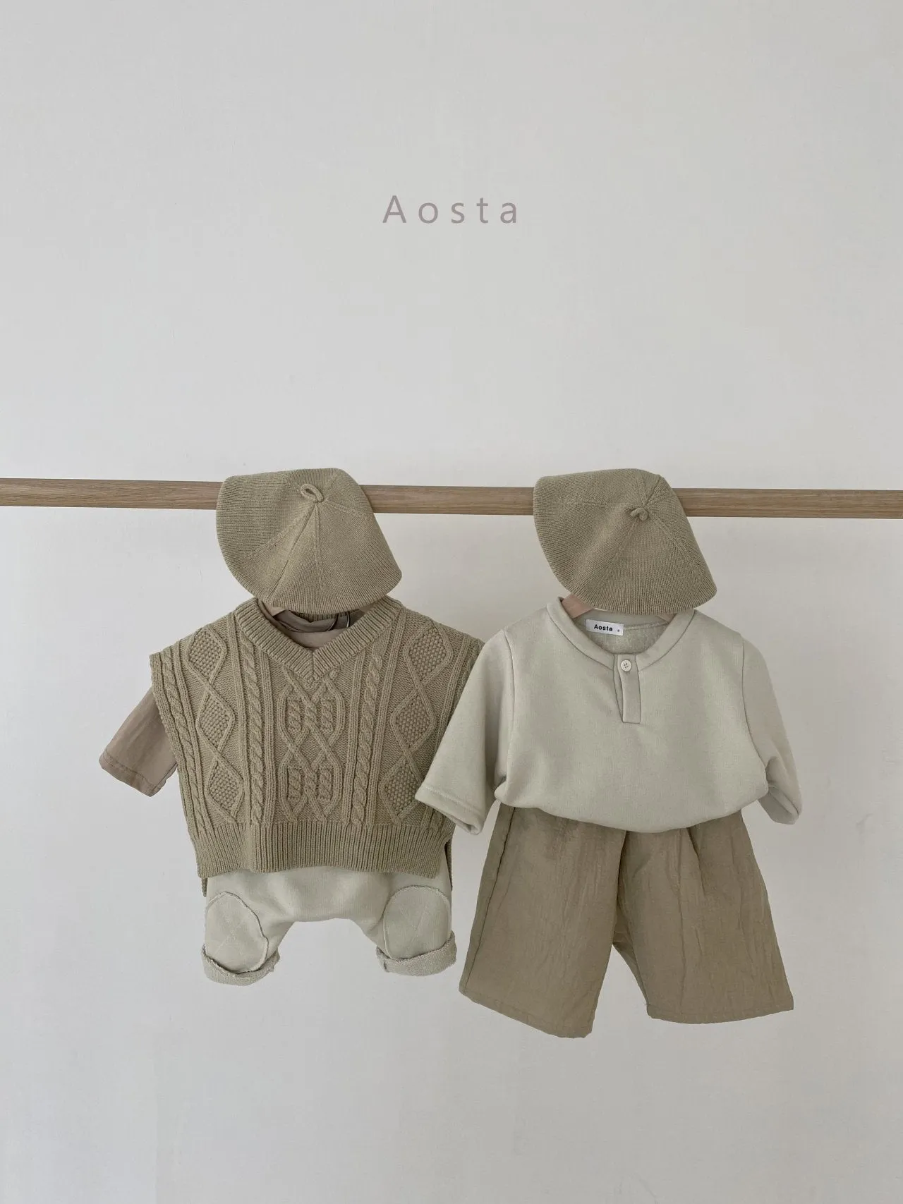 Aosta Tweed Knit Vest (3 colour options)