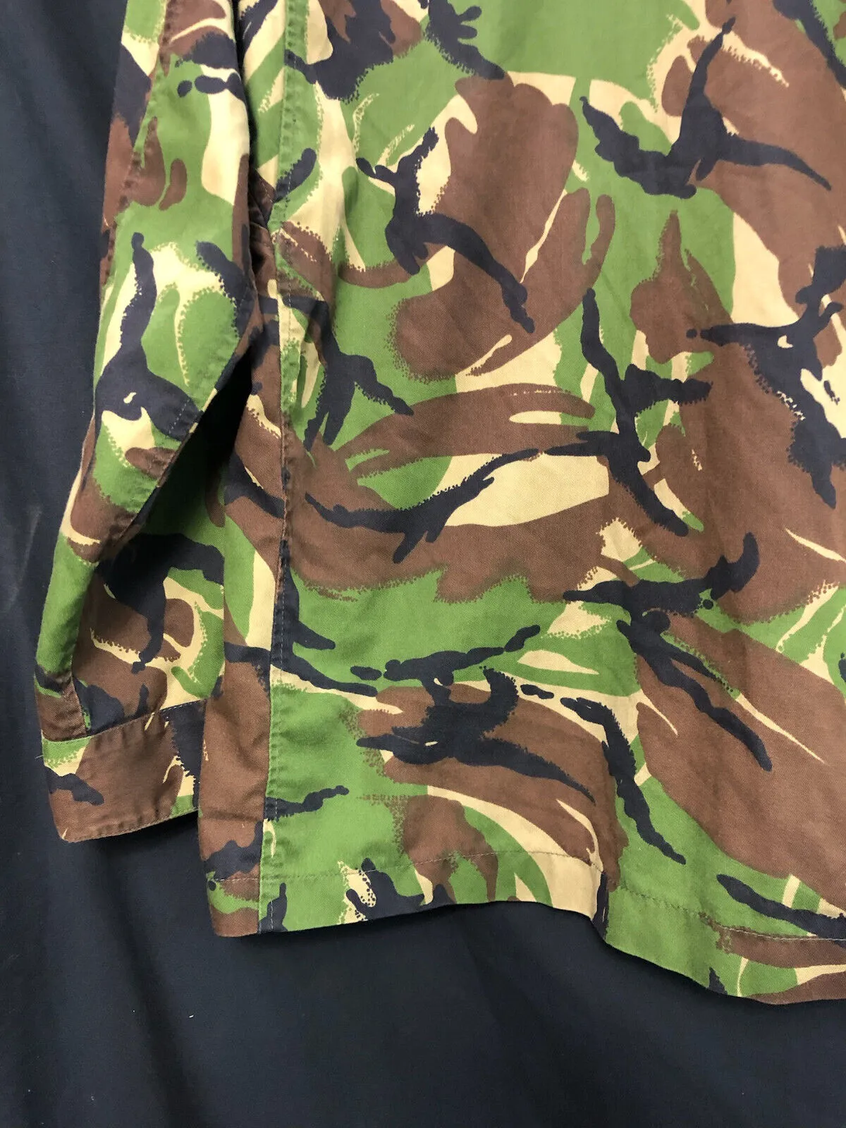 Genuine British Army Camouflage DPM Lightweight Jacket - Size 170/96
