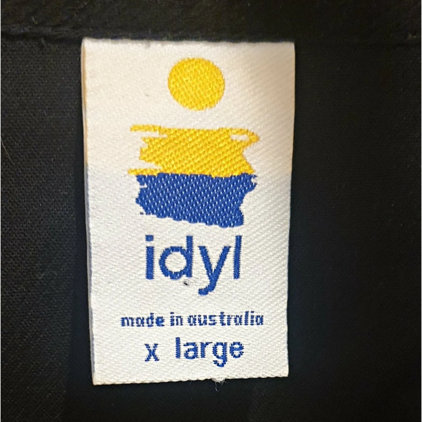 idyl black 100% cotton jacket with contrasting front buttons size XL (best fits 16)
