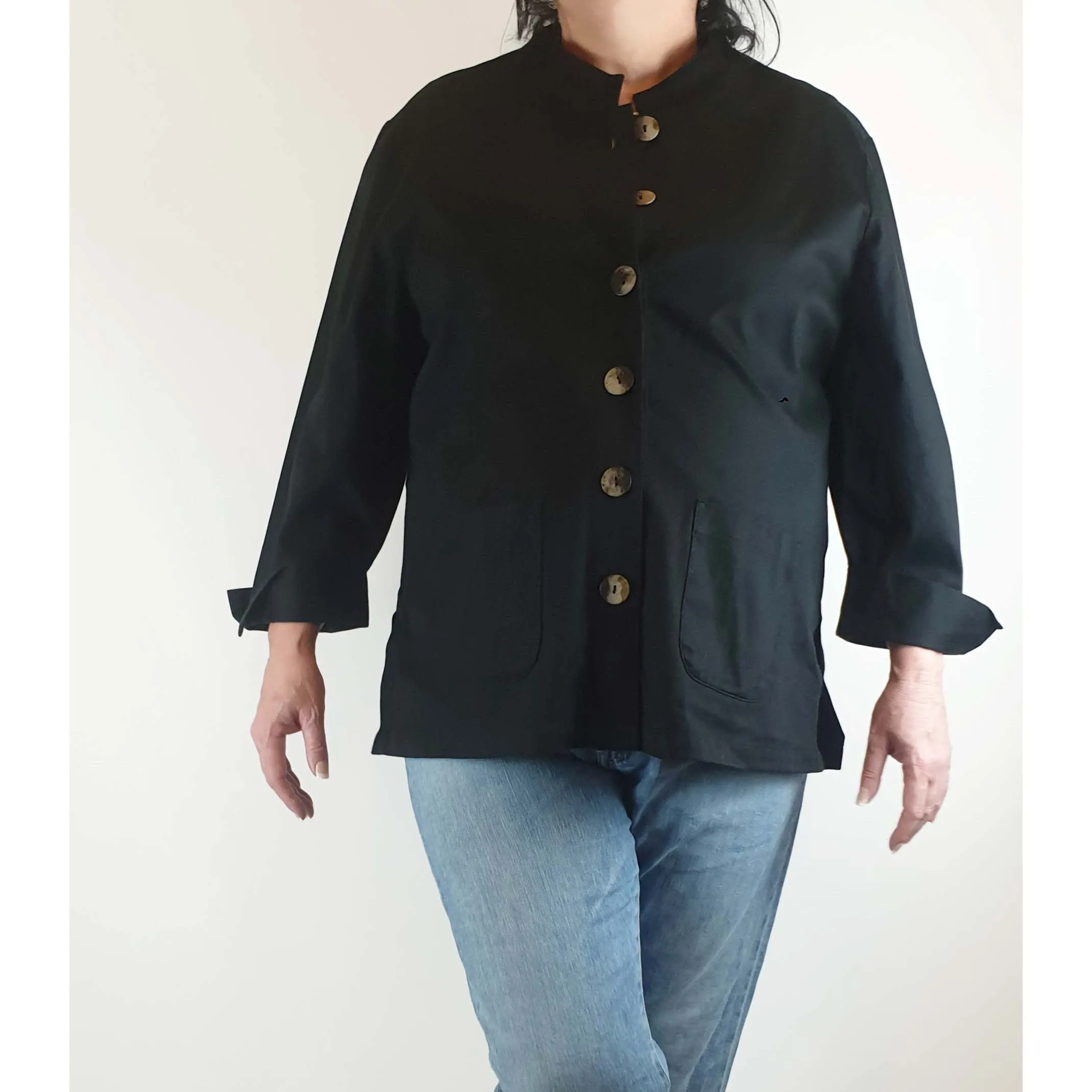idyl black 100% cotton jacket with contrasting front buttons size XL (best fits 16)