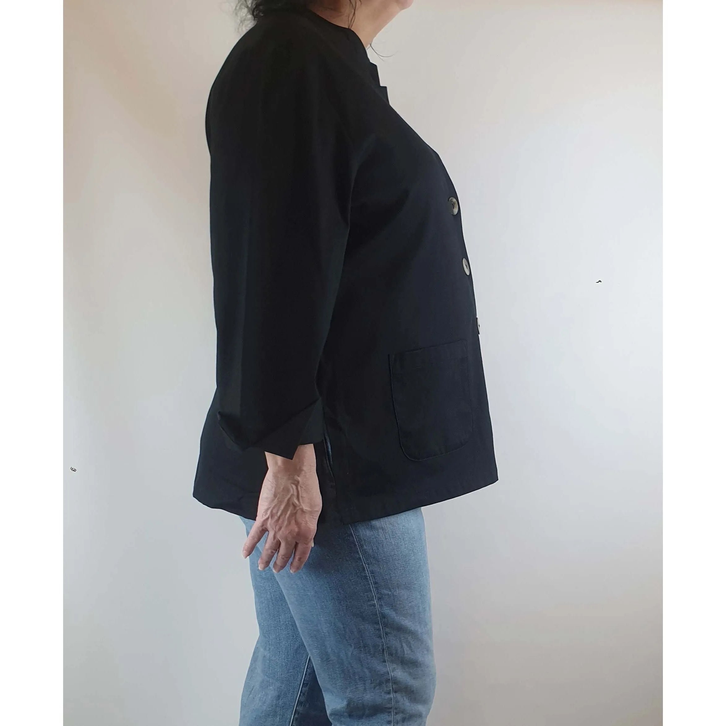 idyl black 100% cotton jacket with contrasting front buttons size XL (best fits 16)