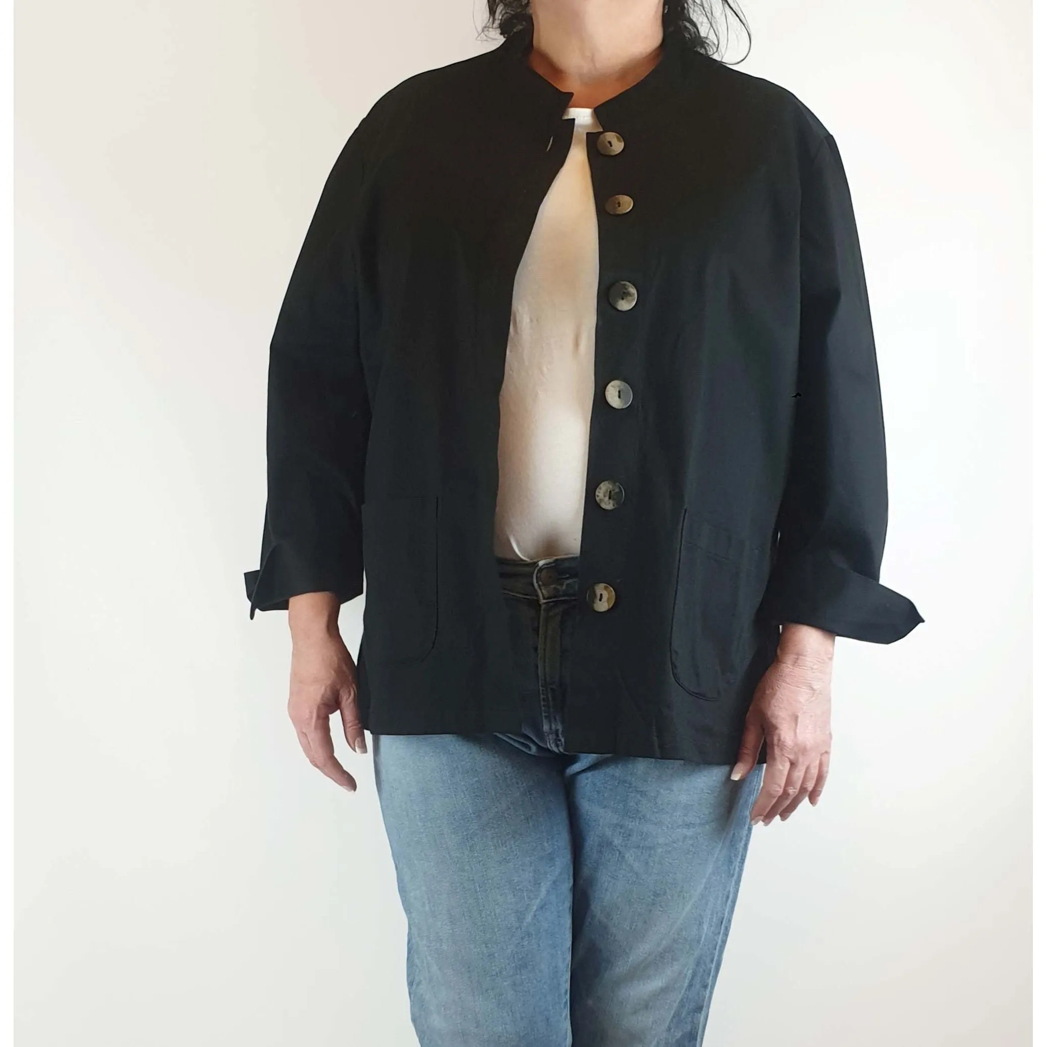 idyl black 100% cotton jacket with contrasting front buttons size XL (best fits 16)