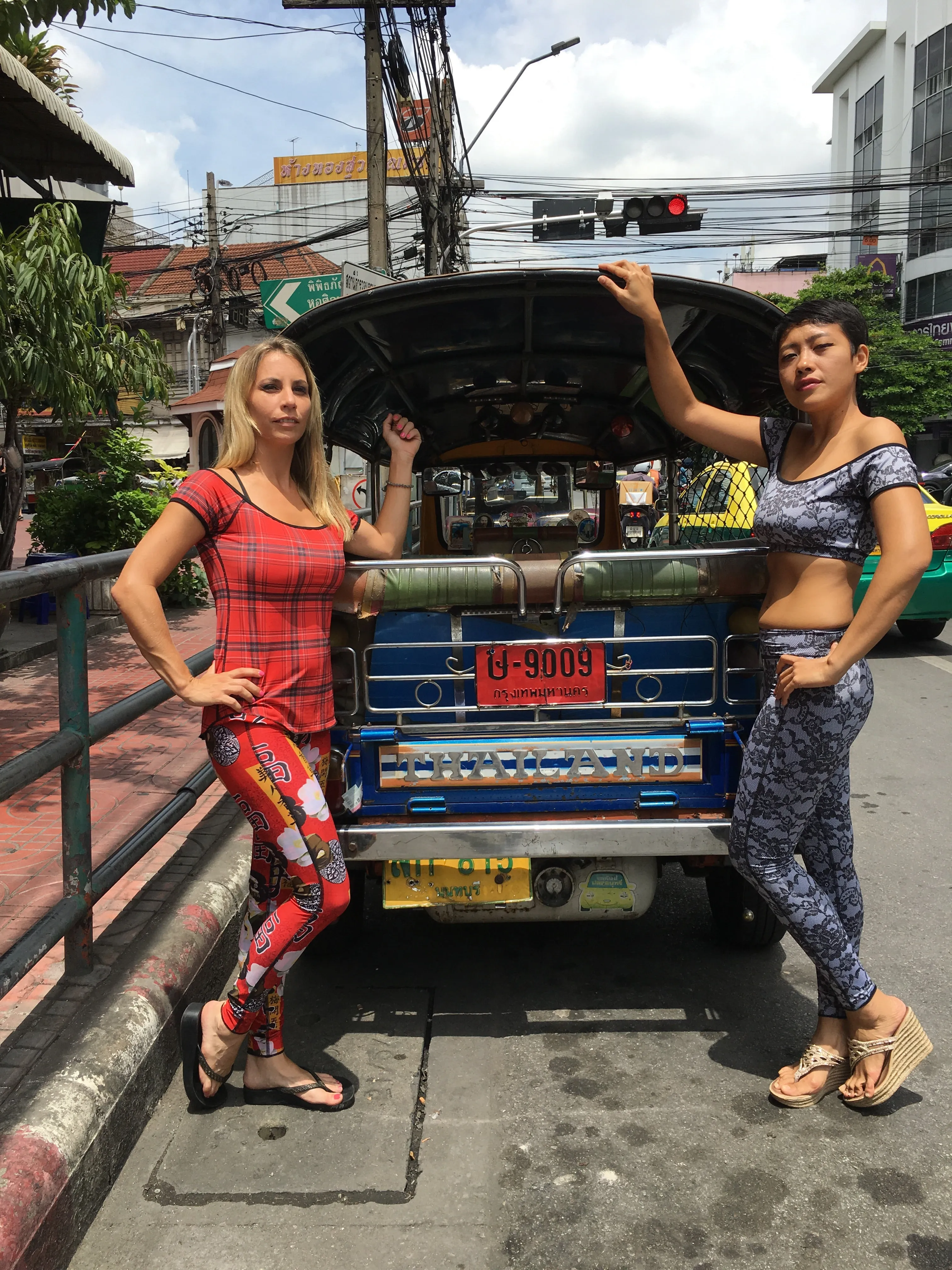 LEGGINGS RED GEISHA/RED PLAID