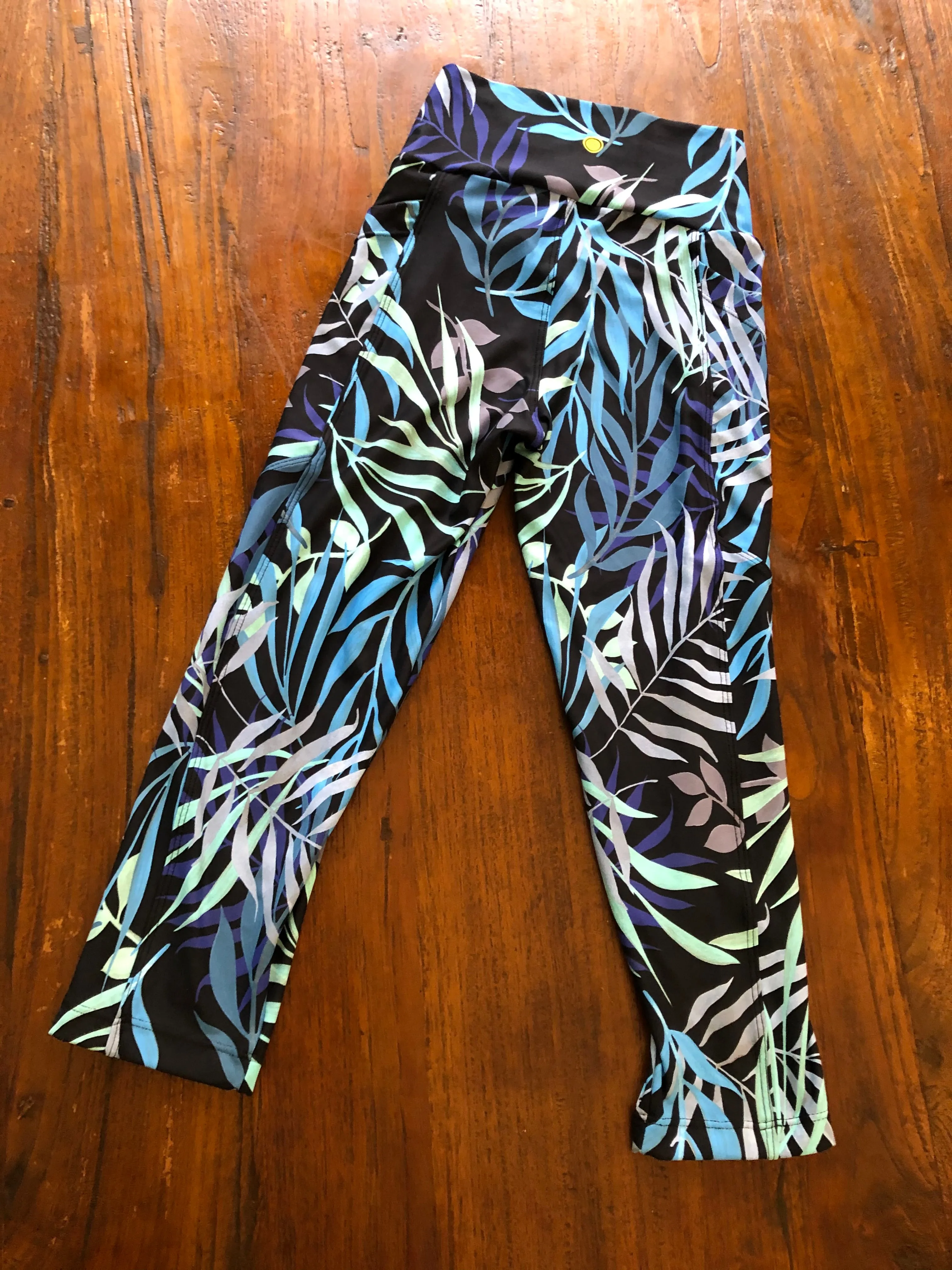 [Lilikoi Wear] Bottoms: NEW *2021* Capri Leggings with Pockets