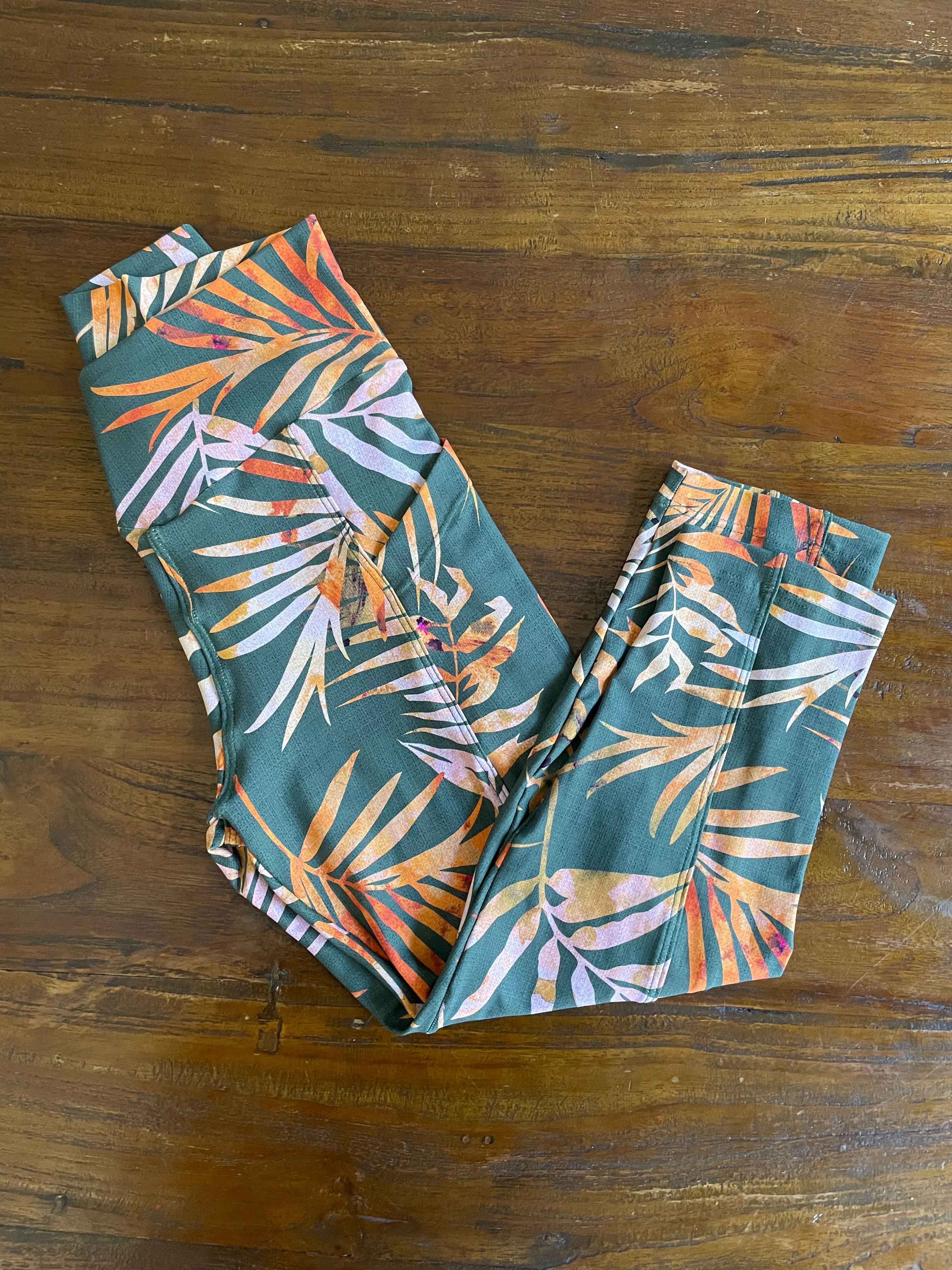 [Lilikoi Wear] Bottoms: NEW *2021* Capri Leggings with Pockets