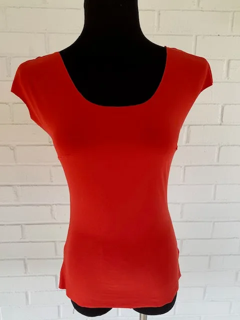 Lizzy Slip Cap Sleeve Scoop Neck Tee Slip - LE ♥