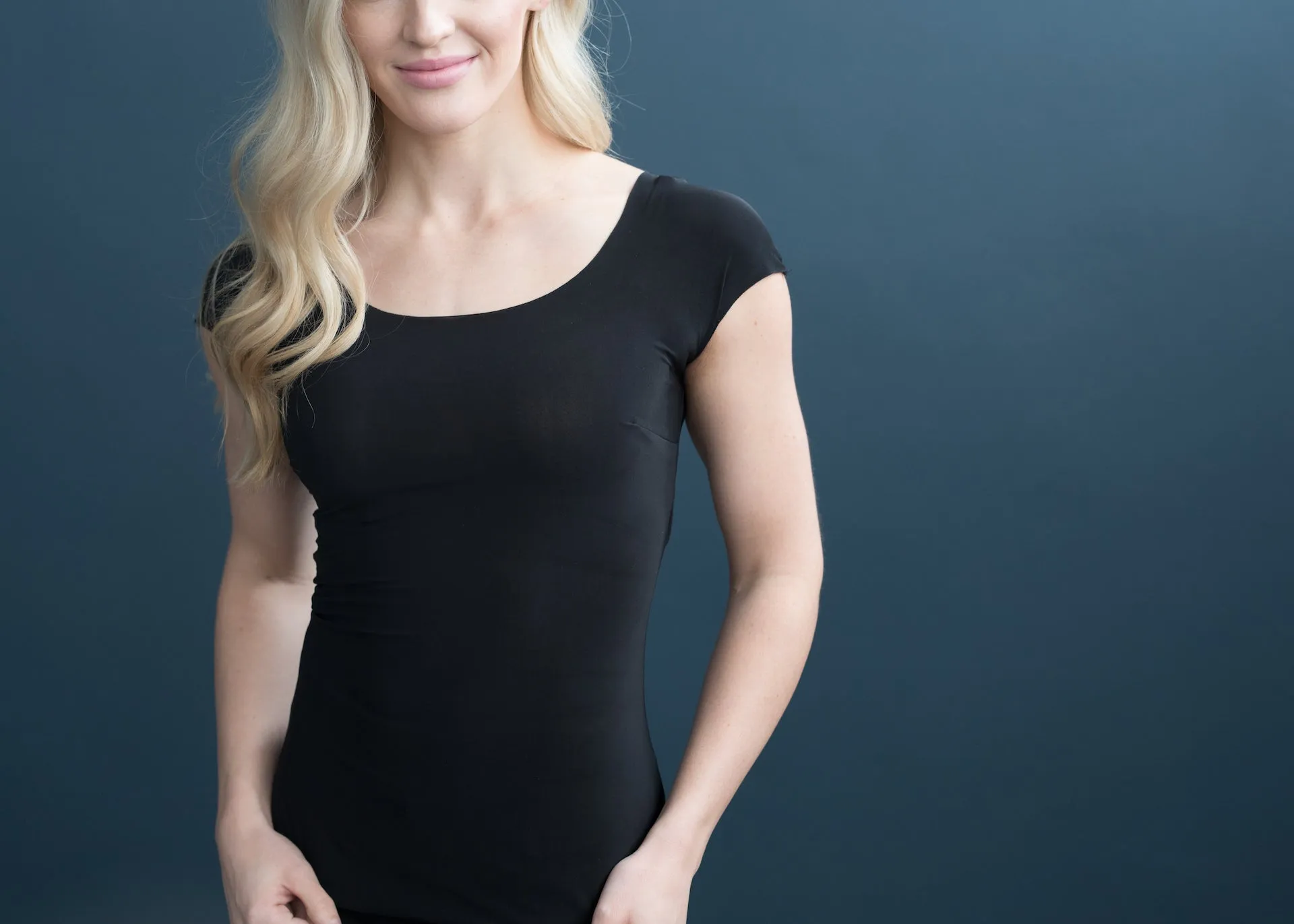 Lizzy Slip Cap Sleeve Scoop Neck Tee Slip