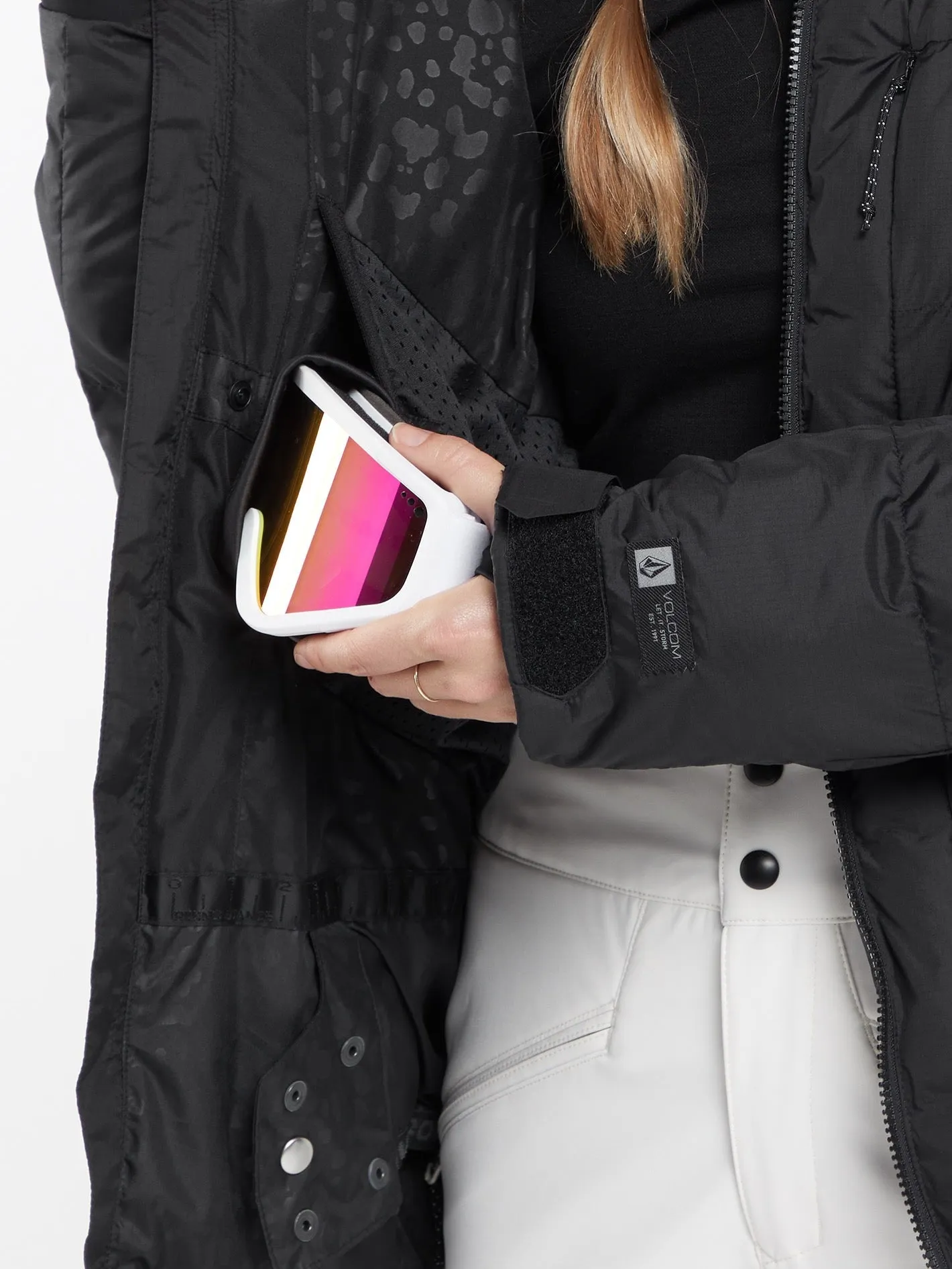 Puffleup Jacket - BLACK