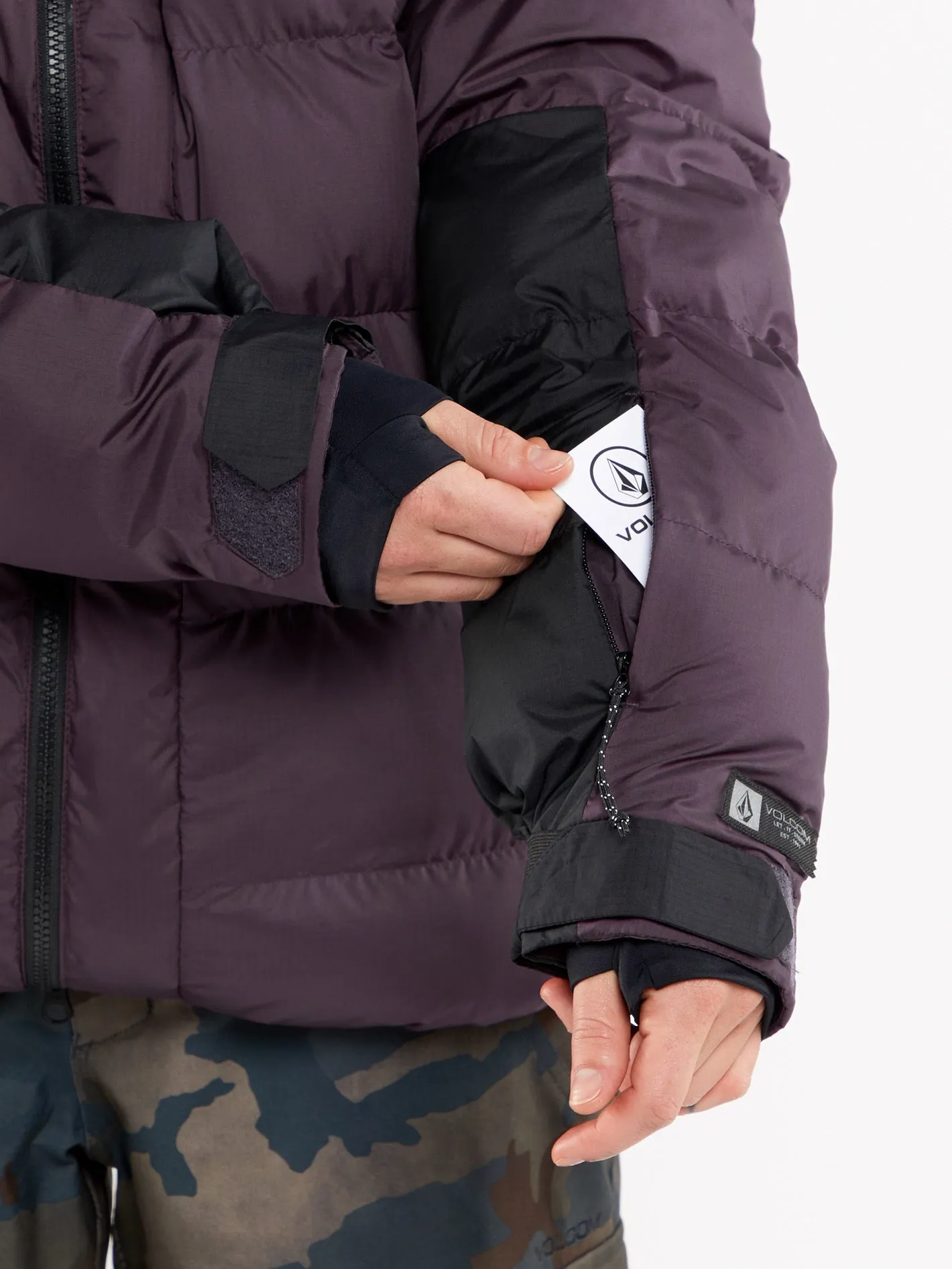 Puffleup Jacket - BLACKBERRY