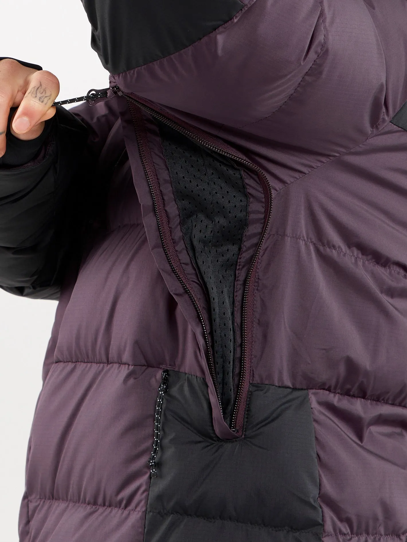 Puffleup Jacket - BLACKBERRY