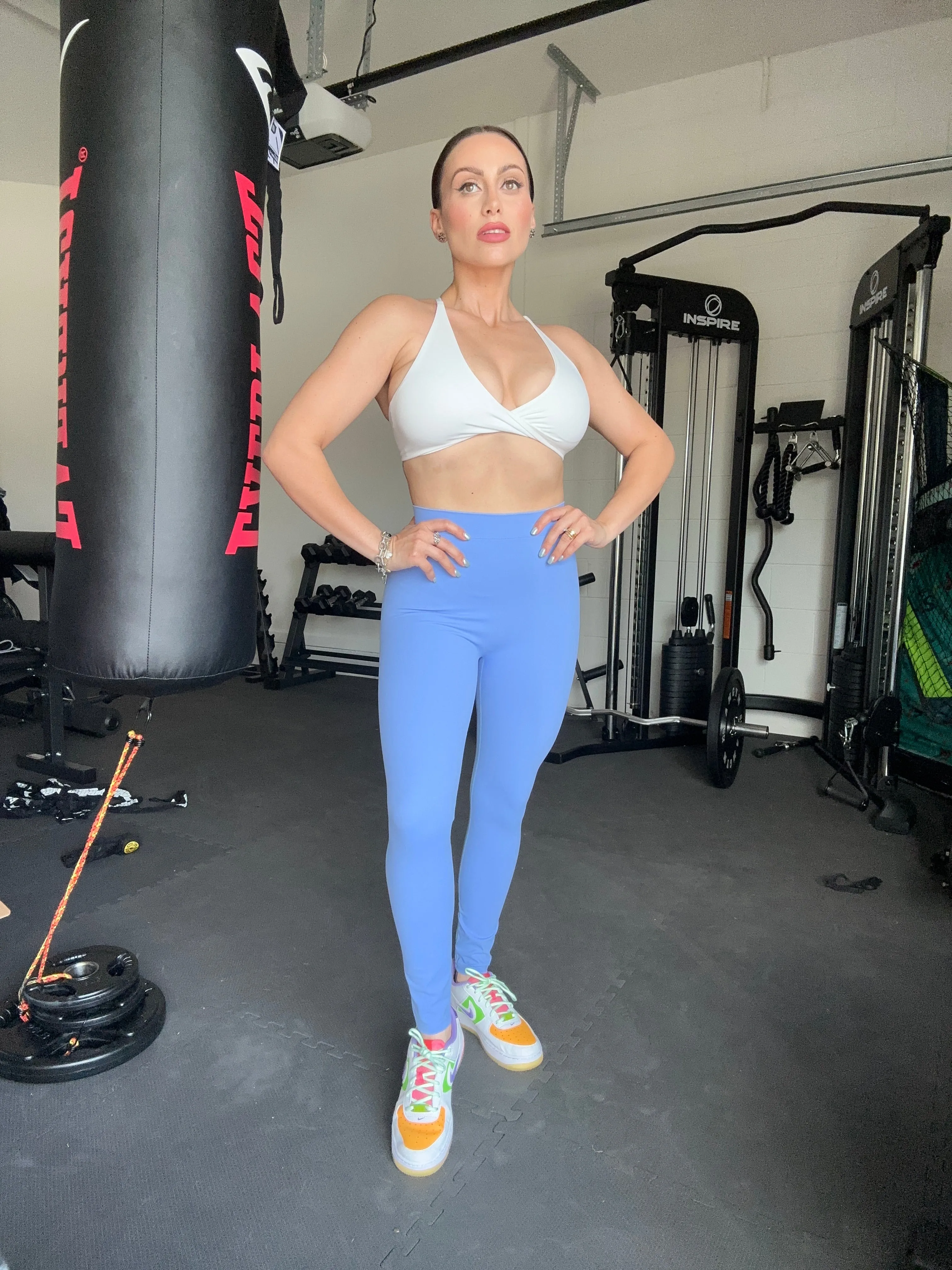 Sky V Cut Scrunchy Leggings