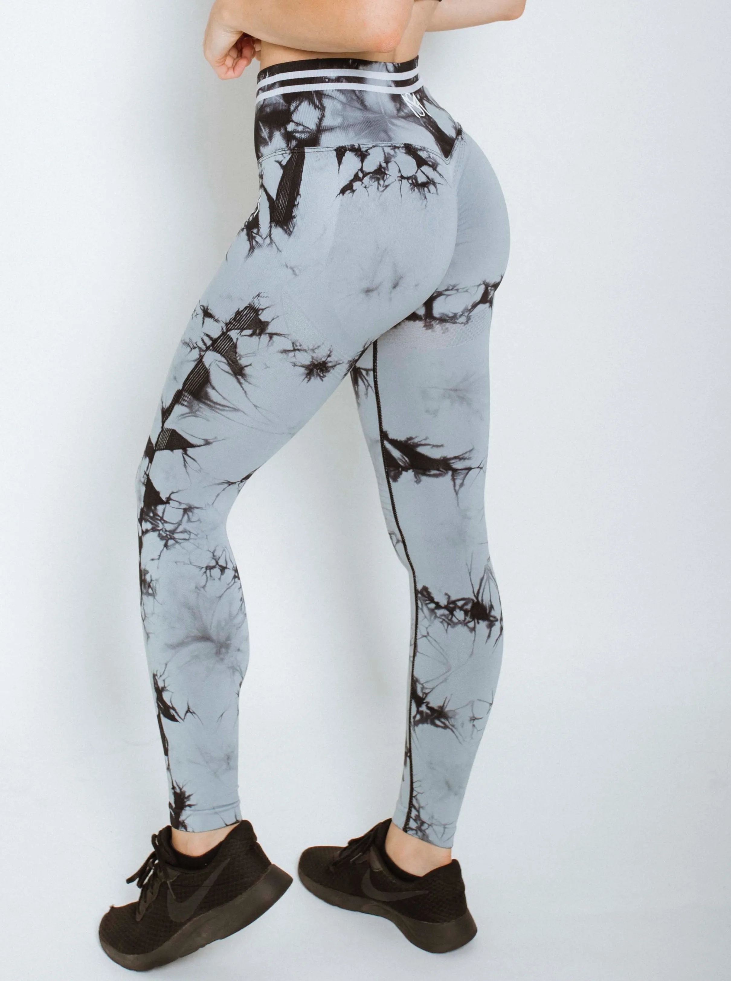 Striped Performance Grey Legging