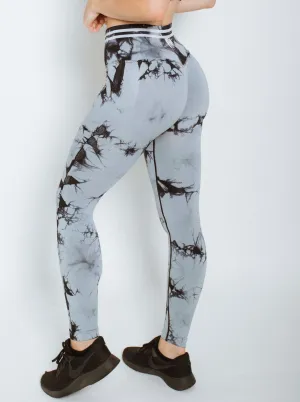 Striped Performance Grey Legging