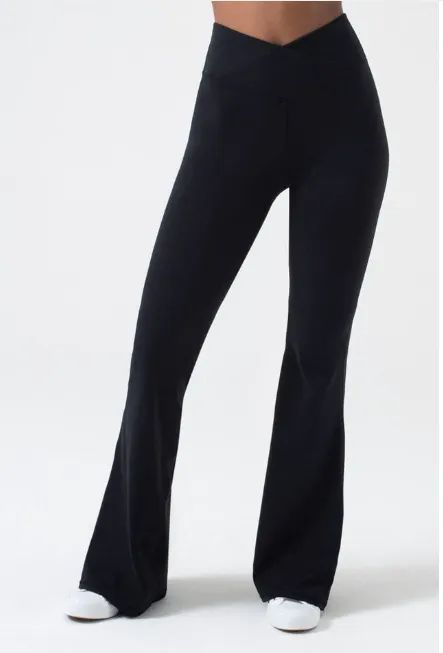 Willow Flair Bottom by Nux | Black